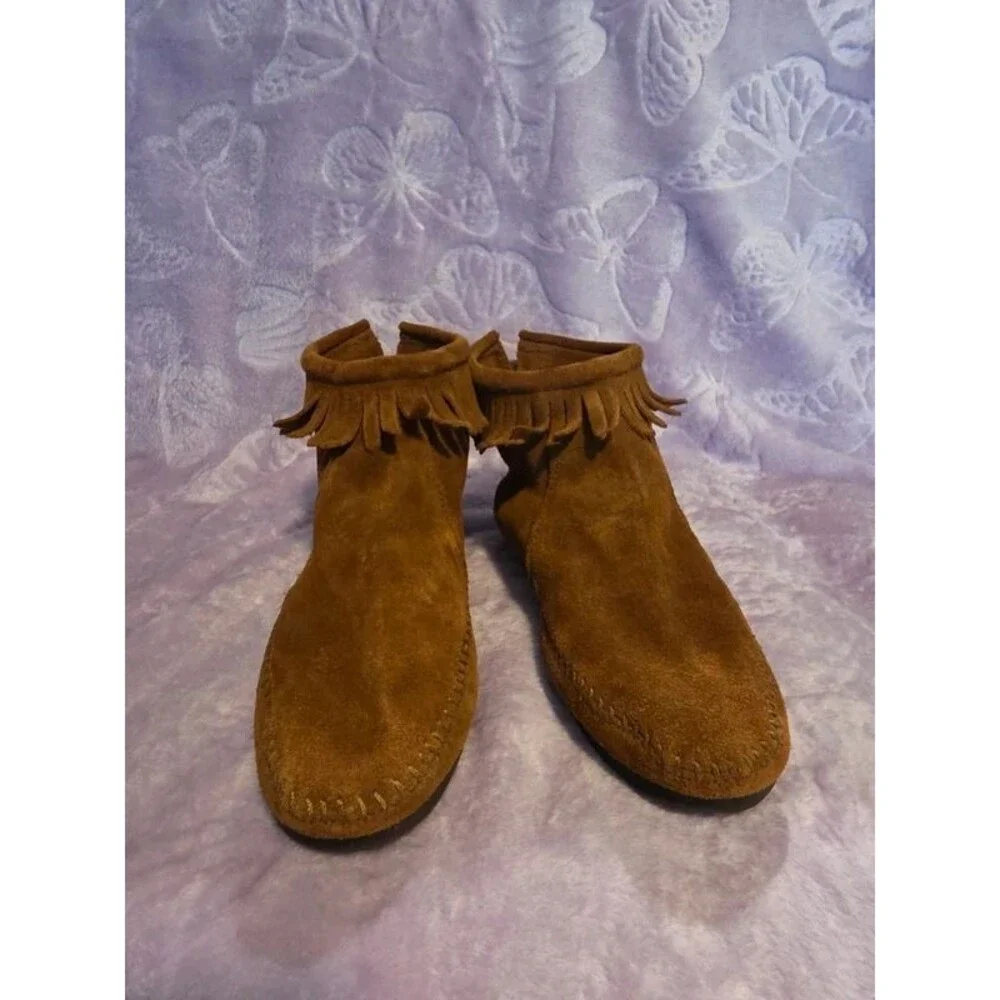 Minnetonka Brown Suede Back Zip Fringe Ankle Moccasin Boots Size 4 Style 2282